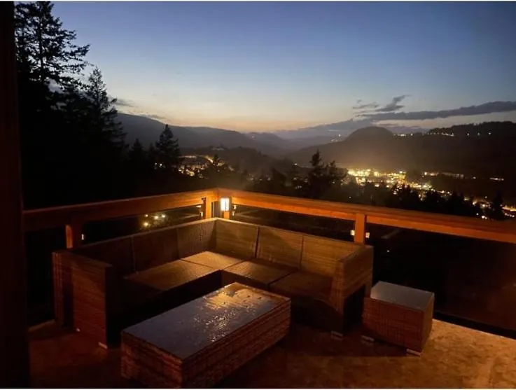 Beautiful Home W Amazing Views Victoria Canadá